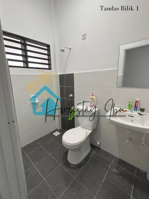 Homestay Ibu Lumut Exterior photo