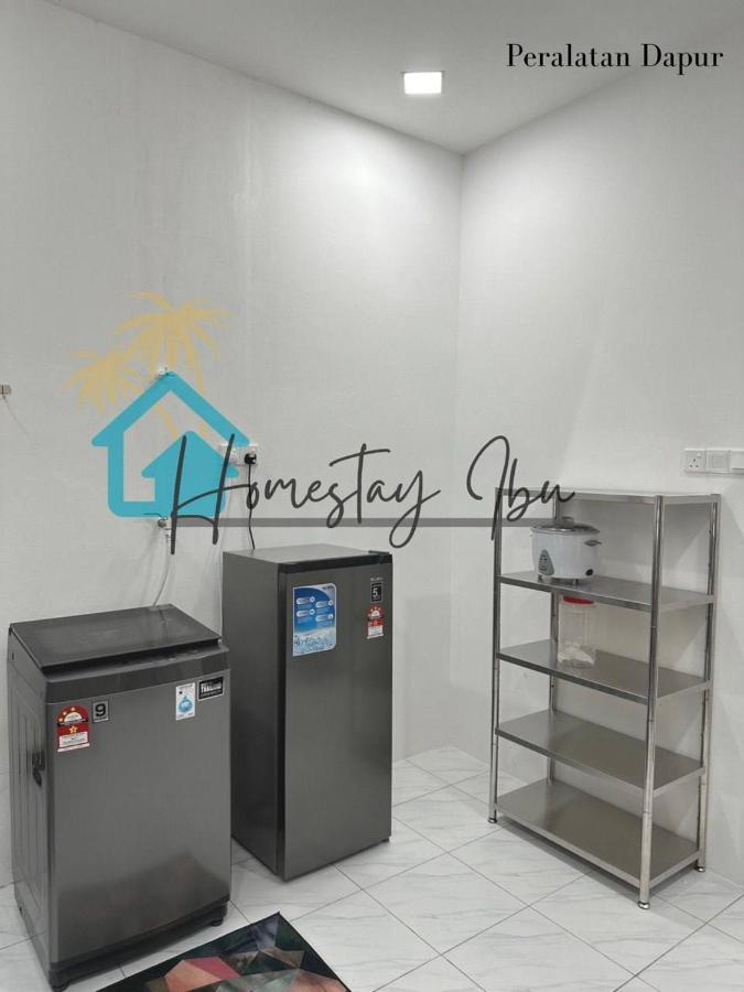 Homestay Ibu Lumut Exterior photo